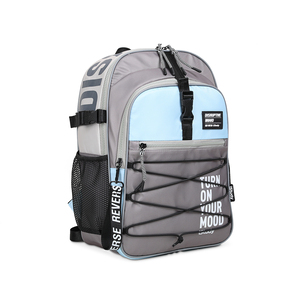 MOCHILA ISTUDY 17 GRIS CON DETALLE NEGRO Y CELESTE MOCHILA ISTUDY 17 GRIS CON DETALLE NEGRO Y CELESTE